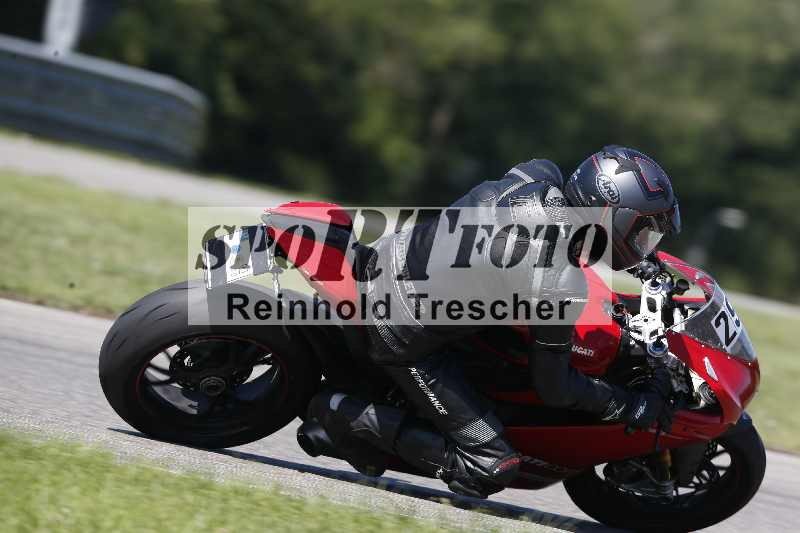 /43 08.08.2025 Discover the Bike ADR/Race 3 rot/299
